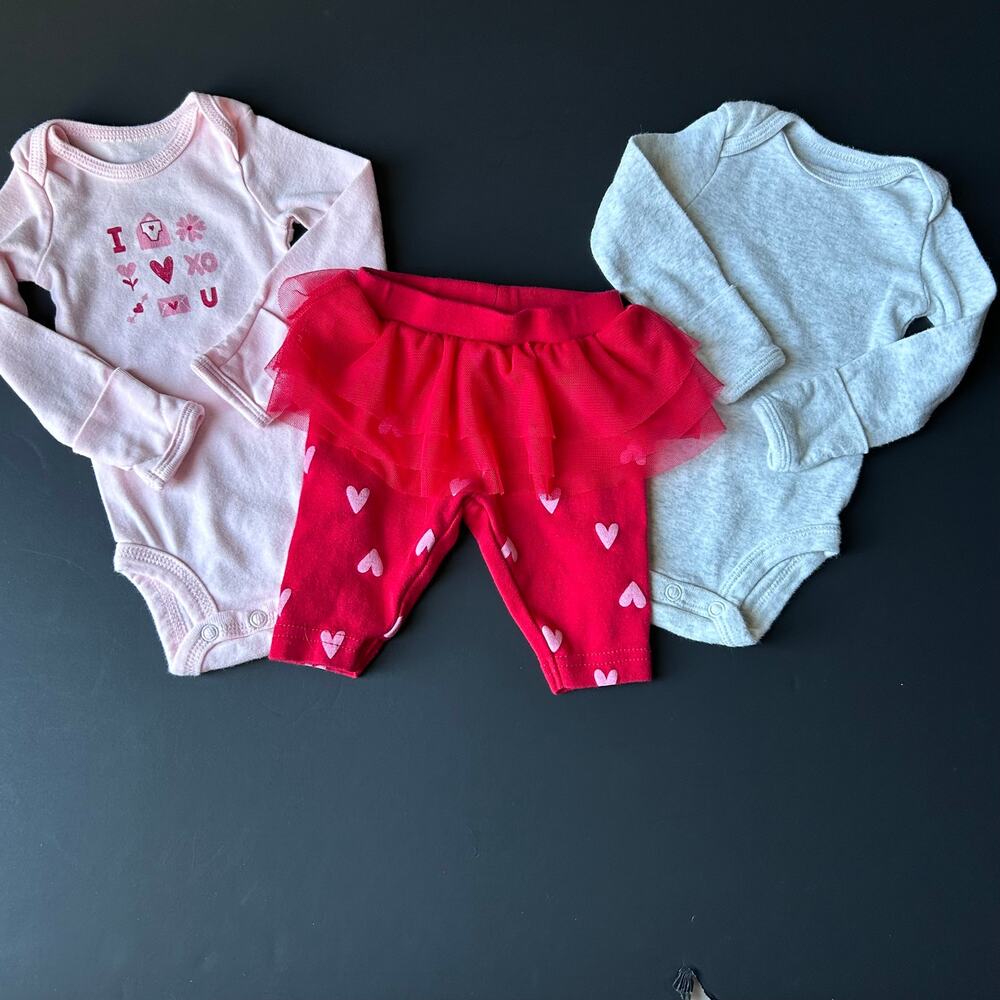 Carter's NB Newborn Outfits Pants Tops Hearts Pink Red Gray Tutu